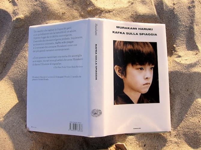 Letto sotto il materasso. Kafka sulla spiaggia di Murakami ovvero Un giorno  mi pentirò di aver stroncato questo libro – Io Sono Letteratura